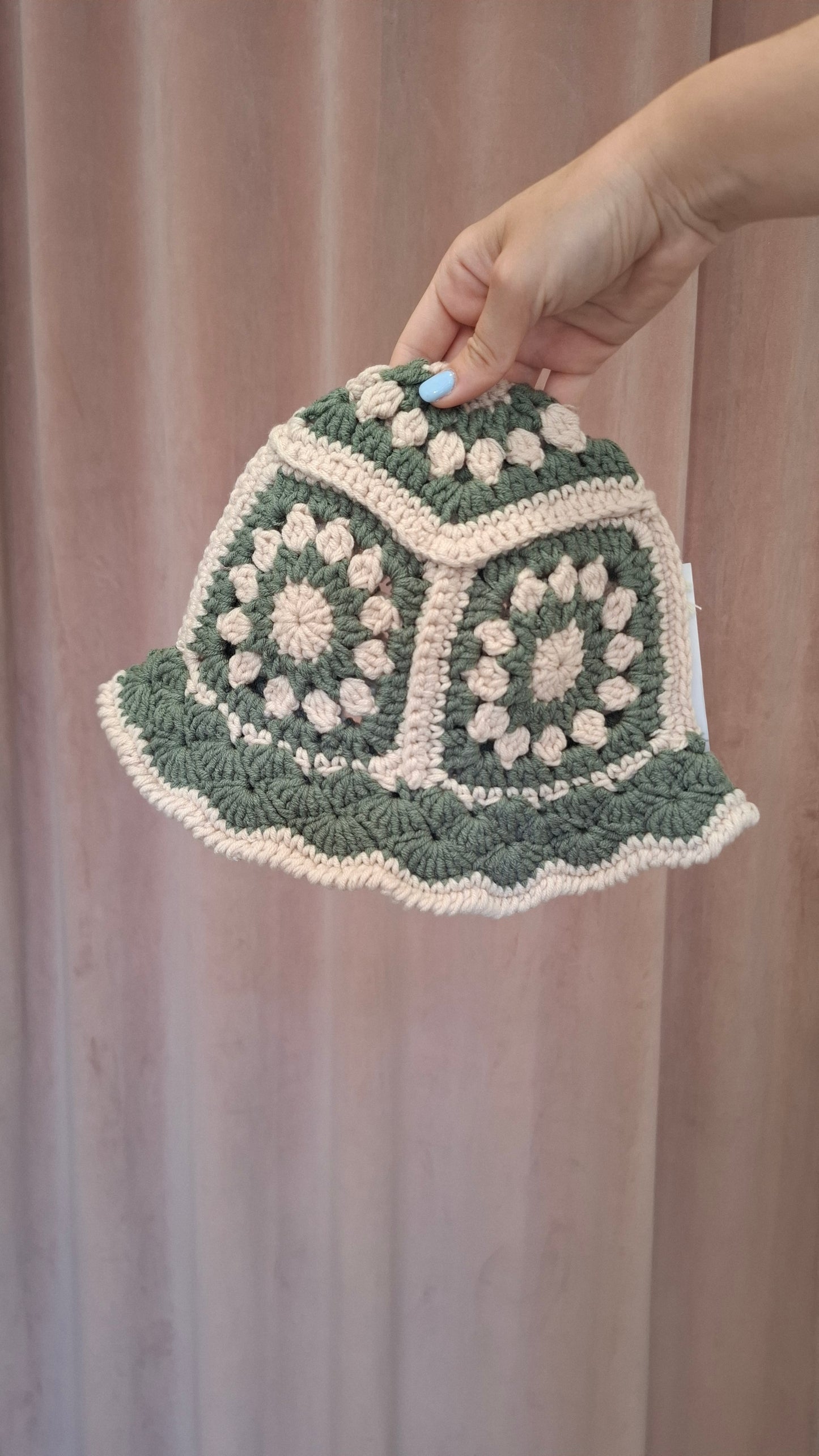 Cappello crochet fantasia