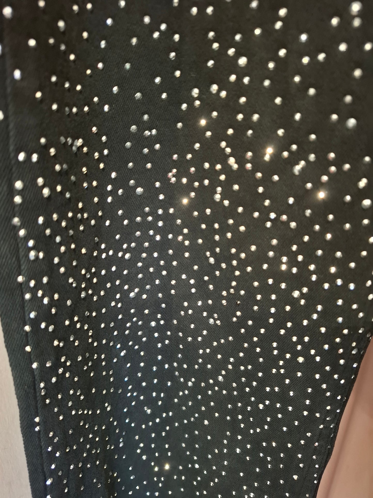 Jeans nero con Swarovski