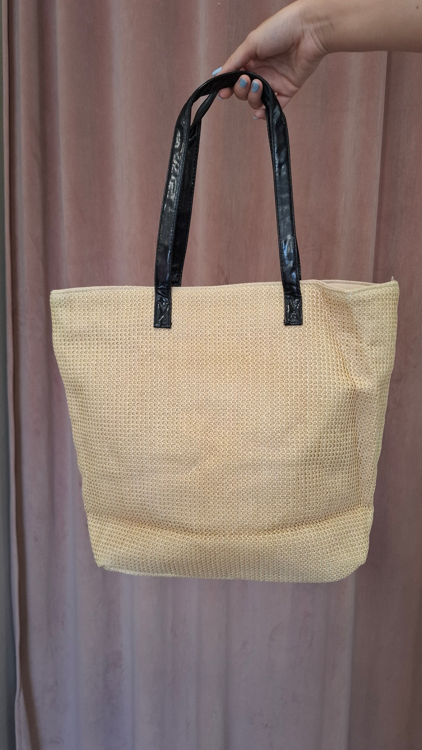 Borsa shopper in paglia con manici neri